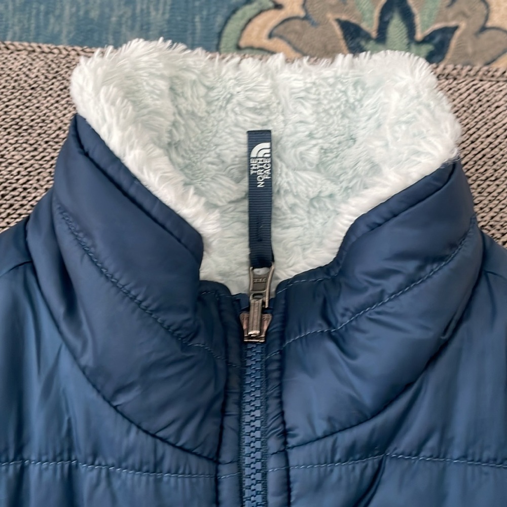 North Face Reversible Quilted Winter Jacket - image 7